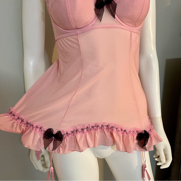 34D Vs Victoria’s Secret Sexy Little things Garter lingerie Slip top Pink ruffle - Picture 3 of 12
